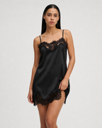 Vestido Musa de Encaje Romántico