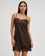 Vestido Musa de Encaje Romántico