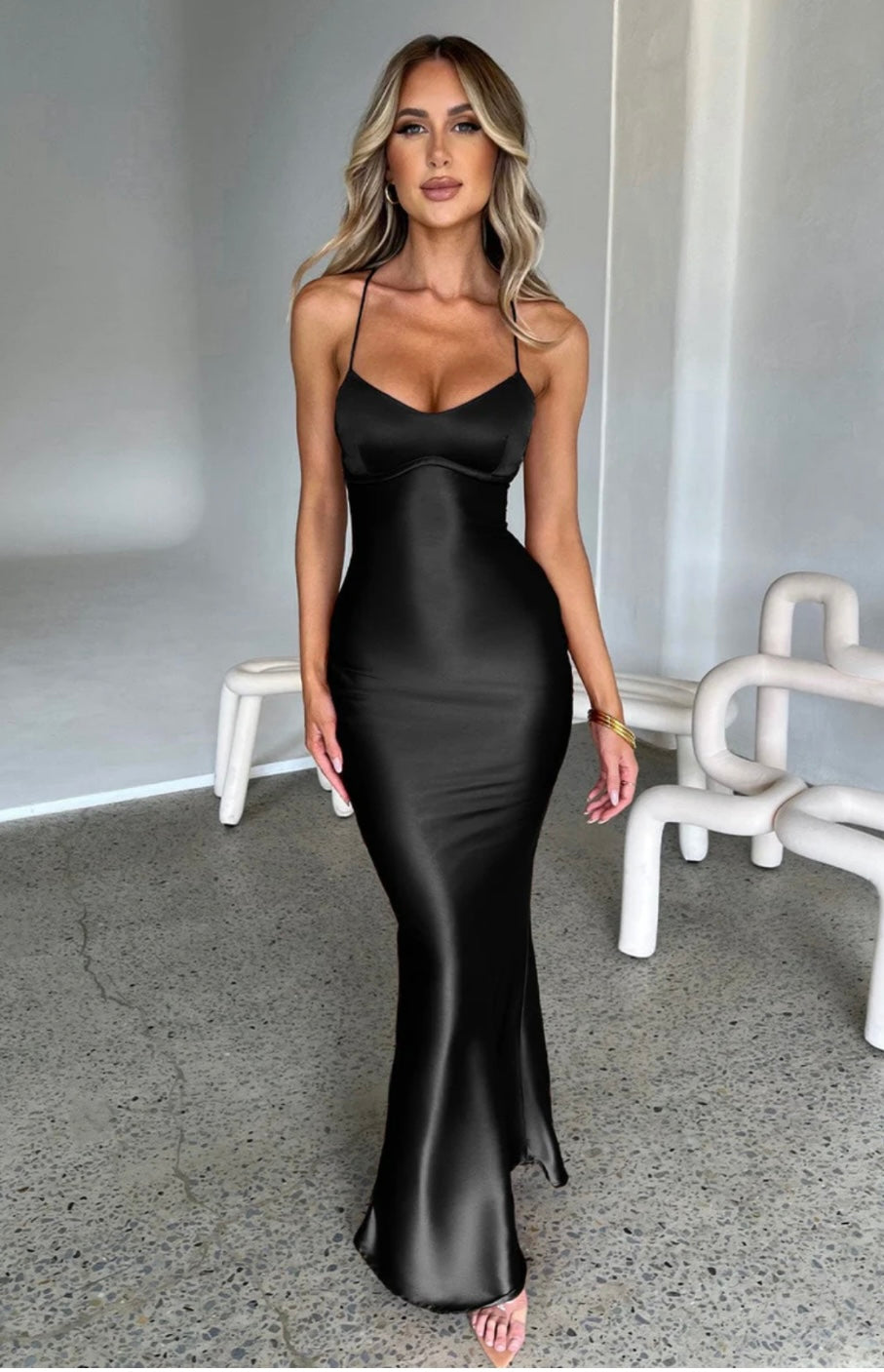 Macie | Fluida que roza el cuerpo - Vestido largo de escote corazón
