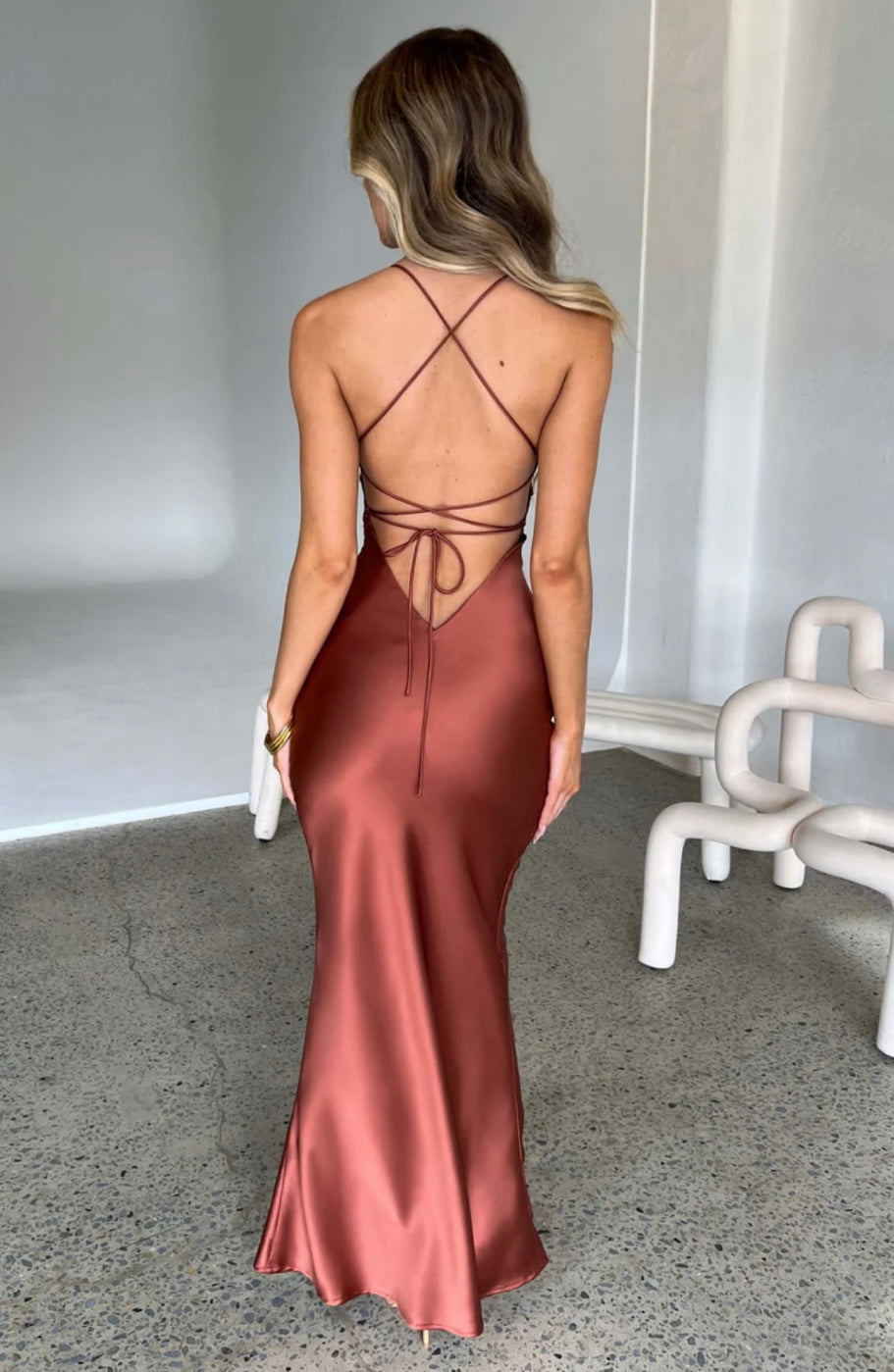 Macie | Fluida que roza el cuerpo - Vestido largo de escote corazón